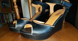 Black wedge heels